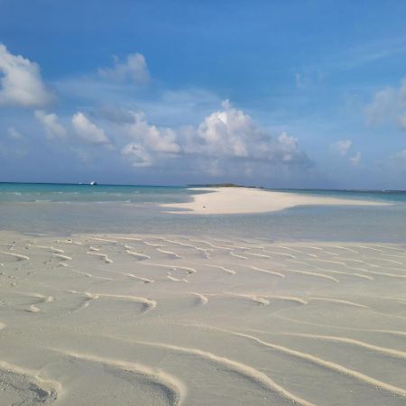 Royal Beach Dhigurah Дигура Экстерьер фото