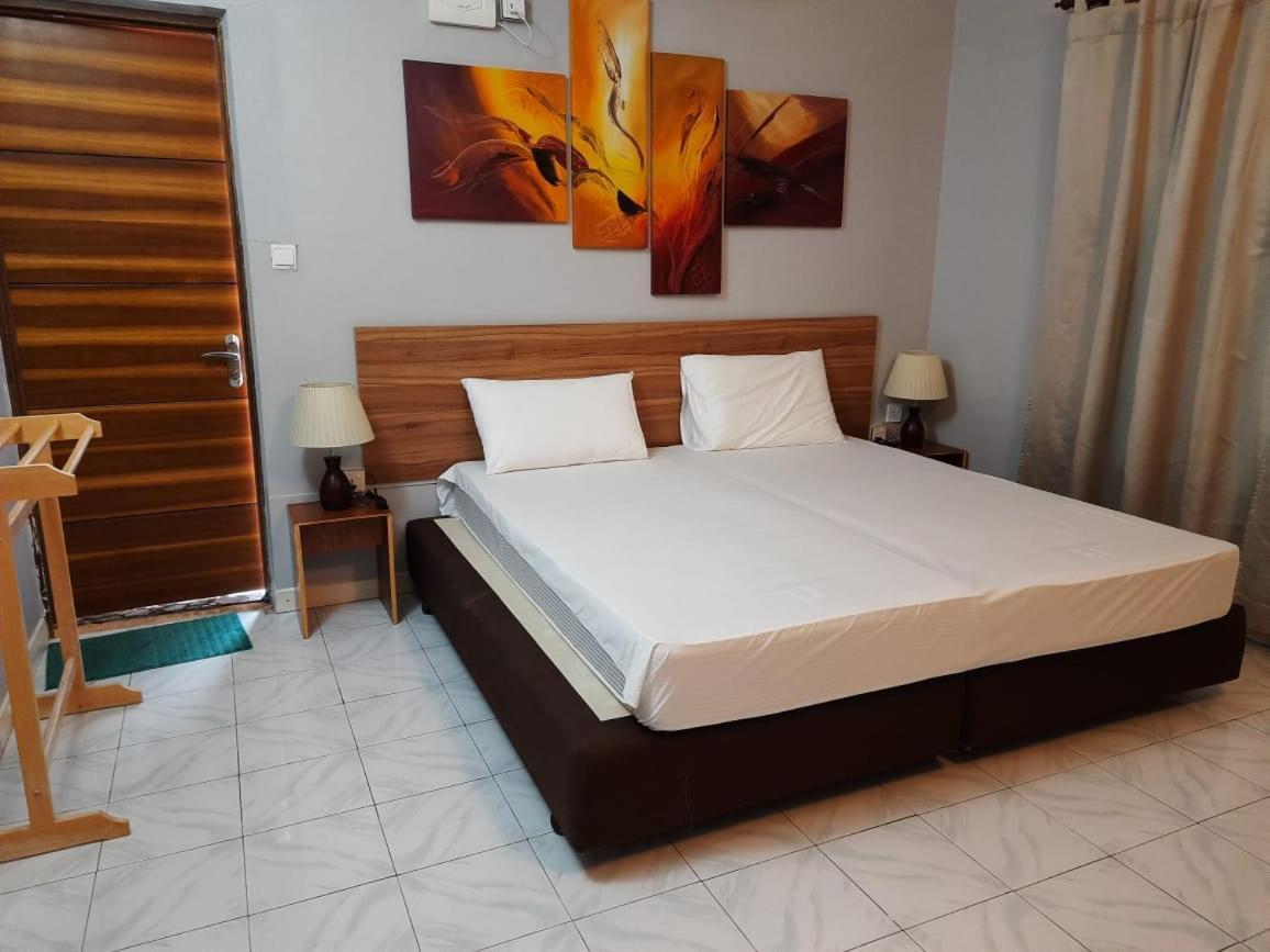Royal Beach Dhigurah Дигура Экстерьер фото